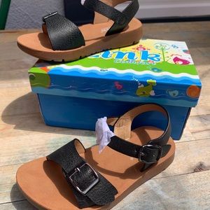 Toddler girl - black leather sandals size 8
